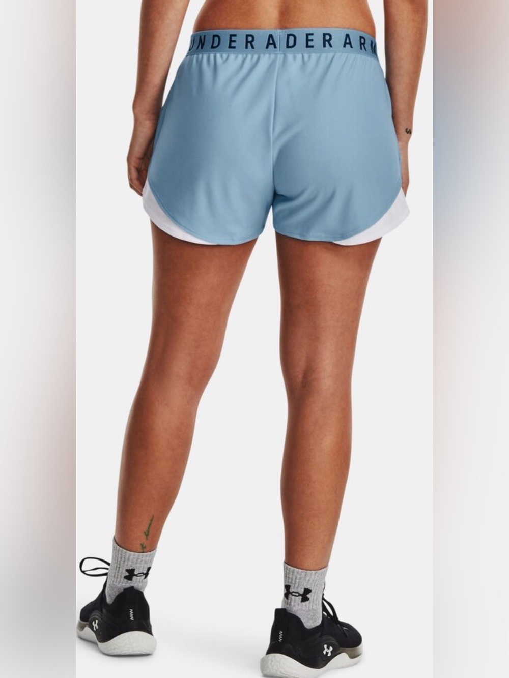 Women’s UA Play Up 3.0 - Picture 2 of 7